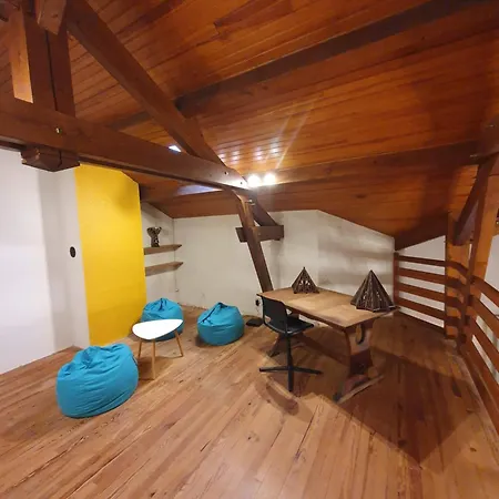 Maison 4 Pour 8 Personnes Ségos