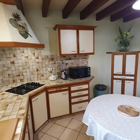 Maison 4 Pour 8 Personnes * Ségos