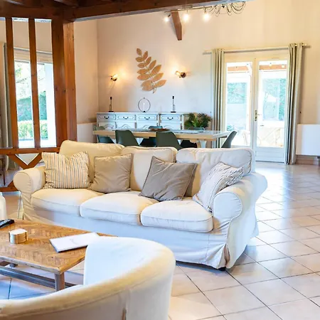 Maison 4 Pour 8 Personnes * Ségos