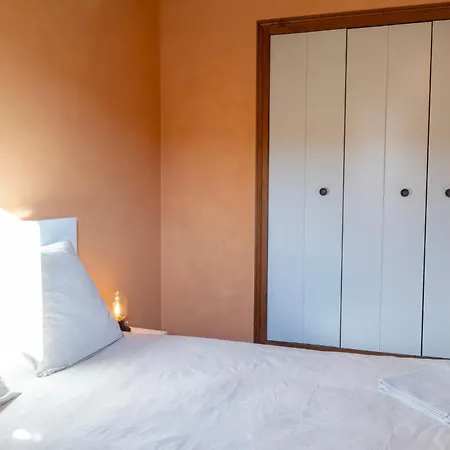 Maison 4 Pour 8 Personnes Hébergement de vacances Ségos