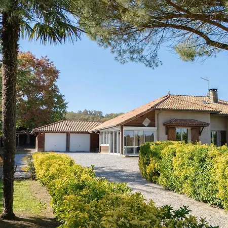 Maison 4 Pour 8 Personnes Ségos