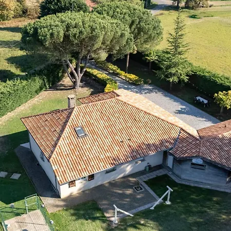 Maison 4 Pour 8 Personnes * Ségos