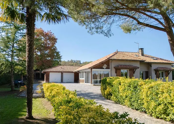 Maison 4 Pour 8 Personnes Ségos